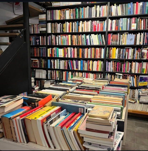 Mal de Archivo es una librería en la que se ofrecen libros de editoriales independientes