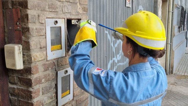 Los operativos antifraude permitieron transformar pérdidas en inversión pública para mejorar el servicio eléctrico en hogares