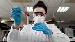 La vacuna argentina cosechó elogios de la ciencia mundial.