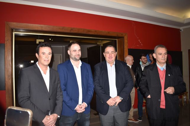 Los cuatro candidatos a intendente debaten y dan a conocer sus propuestas para los próximos cuatro años