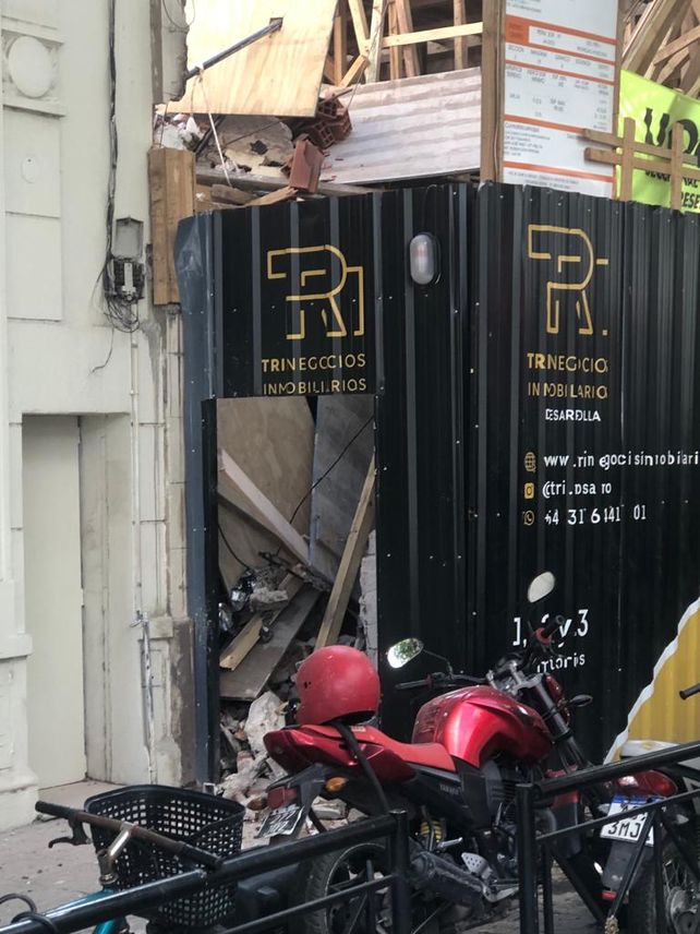 Un obrero herido tras el derrumbe de una medianera de una obra en construcción