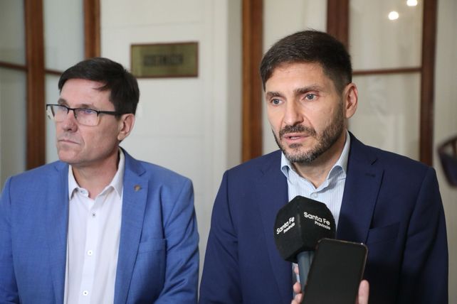 El primer decreto de Pullaro le puso fin a la no repitencia en las escuelas secundarias de Santa Fe