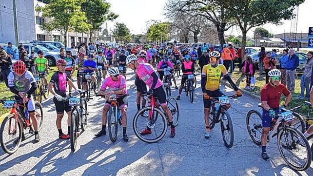 Gran marco en Progreso para la vuelta del rural bike