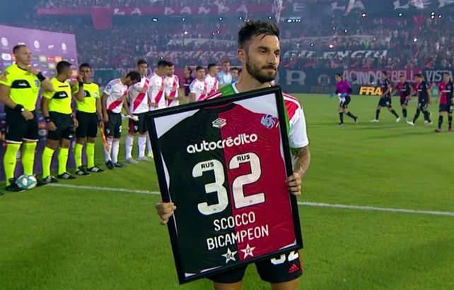 DAmico: Haremos todo lo posible para traer a Nacho Scocco
