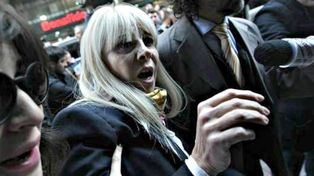 A pedido de Diego Maradona, la Justicia inhibió los bienes de Claudia Villafañe