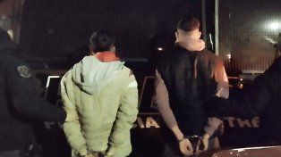 Por detonaciones de armas de fuego demoraron e identificaron a dos jóvenes de la zona de barrio El Perejil, en Paraná