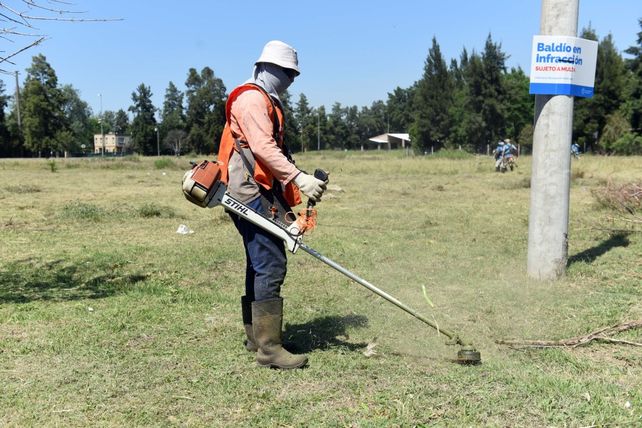 La autonomía municipal permite a los agentes a ingresar a baldíos que representen un riesgo ambiental para el entorno
