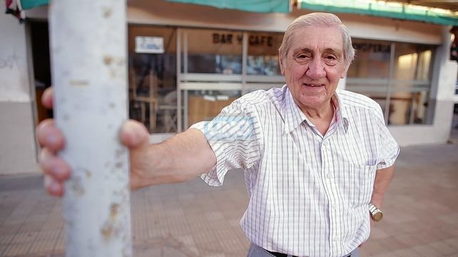 Paraná: el adiós a un Canario que se llevó el confinamiento sin sentido