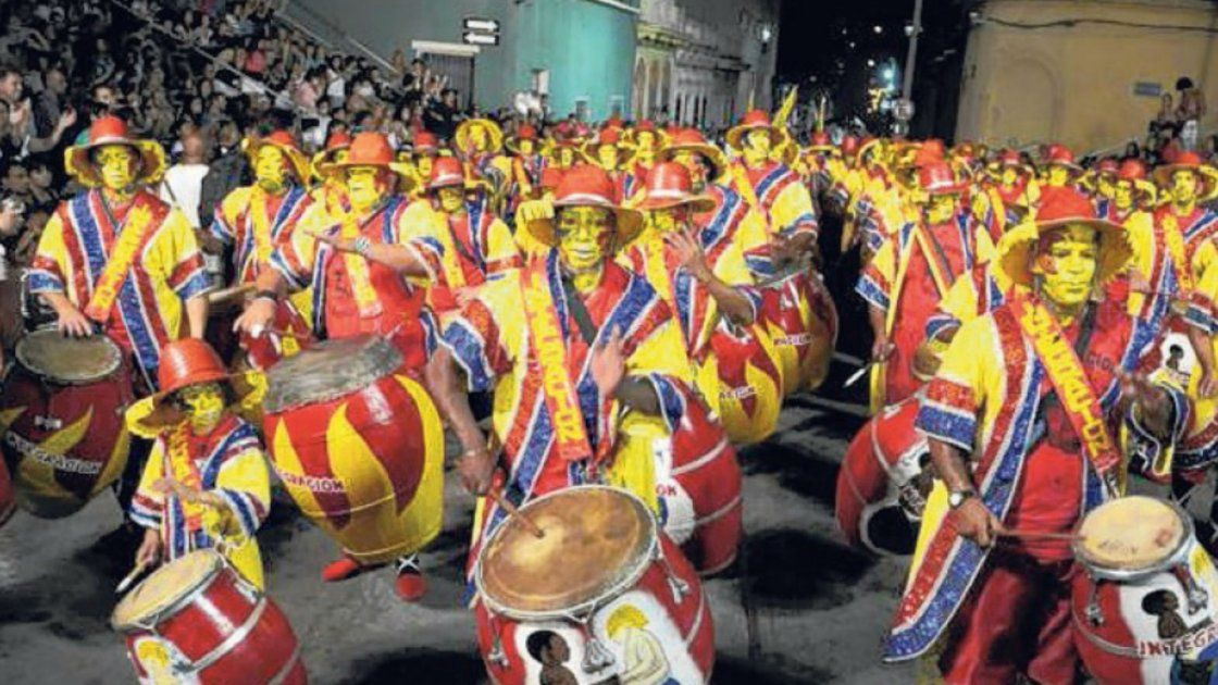 Comienza el carnaval de Uruguay, el más largo del mundo