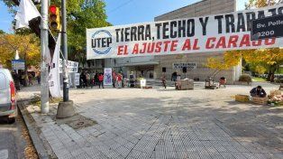 La cooperativa de la Utep se manifestó frente al Ministerio de la Producción.