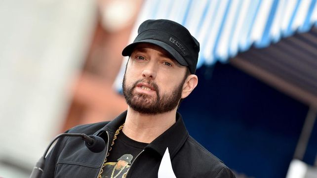 Eminem se enojó y bajaron Mi bebito fiu fiu de internet
