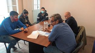 Lucas Maguid y el diputado Oscar Martínez preocupados por los delivery