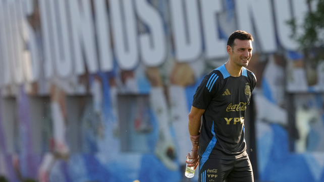 Lionel Scaloni se inclinaría por una formación de la selección argentina con los jugadores 