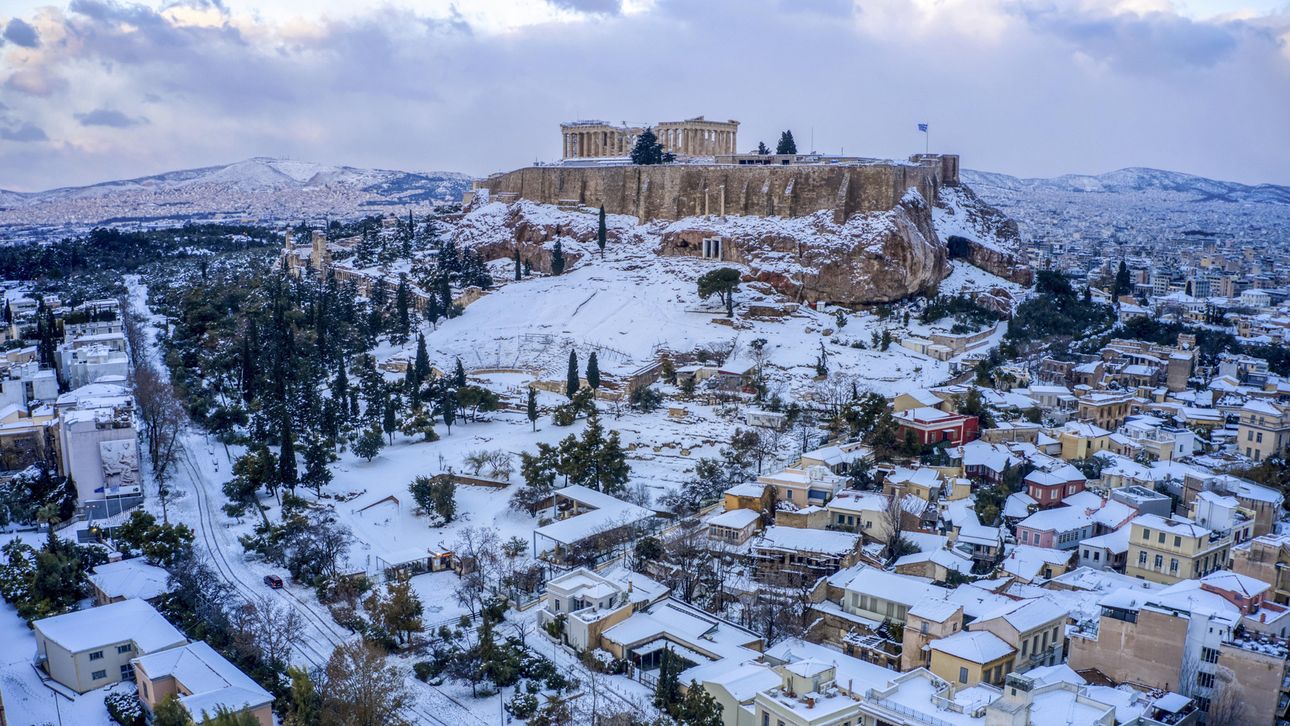 Atenas y Estambul sufren las consecuencias del temporal Elpis