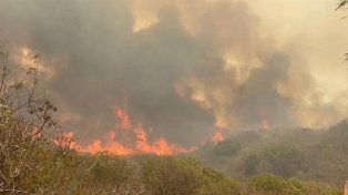 Córdoba: avanza el fuego en Capilla del Monte y Los Cocos