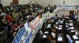 Los mercantiles piden respetar la ordenanza del descanso dominical.