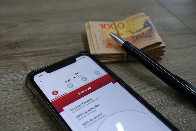 A Federico le hicieron cuatro transferencias a desconocidos mientras dormía. Al despertar encontró las constancias bancarias en su mail.&nbsp;