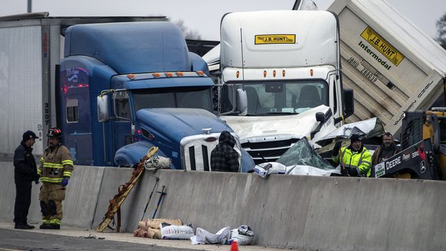 Video: impresionantes imágenes del choque múltiple por el asfalto congelado en Estados Unidos