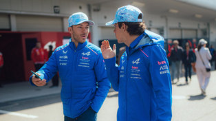 Pierre Gasly y Franco Colapinto juntos en Suzuka, Japón.