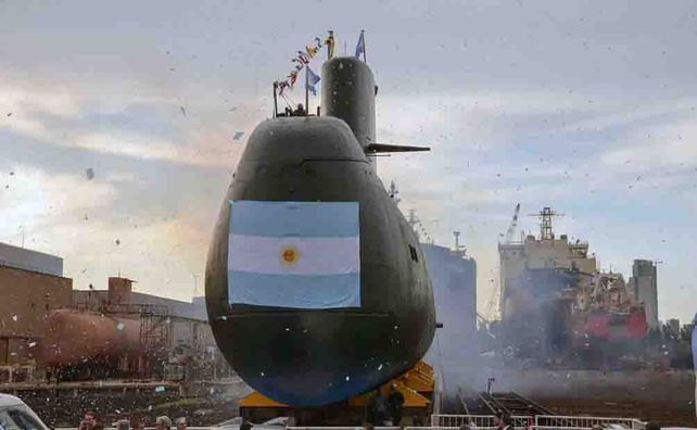 A seis meses de la desaparición del ARA San Juan, 40 familiares aguardan en la base naval