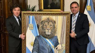 El intendente de Gualeguaychú, Mauricio Davico, mantuvo un encuentro con Javier Milei y le obsequió un llamativo retrato