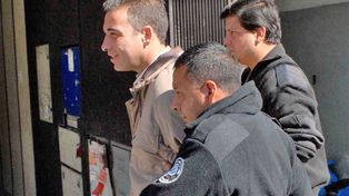 Asesinó a tres personas, salió libre, volvió a matar y quedó en libertad