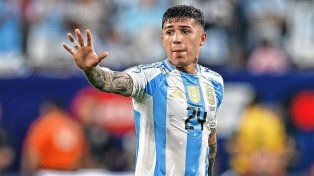 El papá de Enzo Fernández salió a defenderlo por el escándalo de racismo