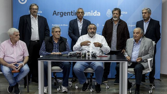 Gobierno y CGT conformarán un comité de crisis tripartito