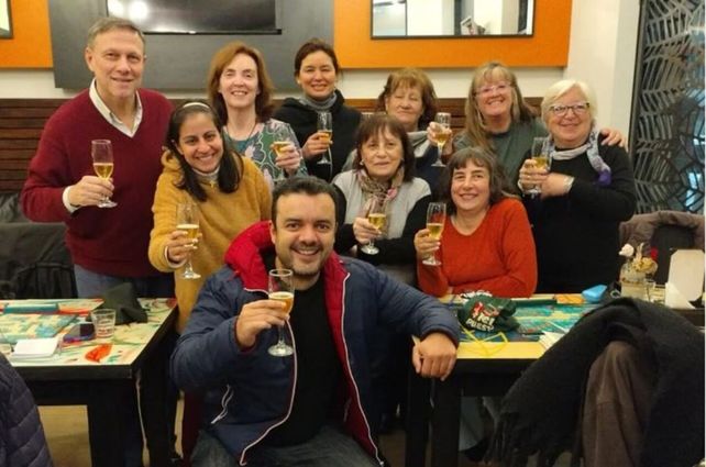 Benjamín Olaizola (adelante) es tricampeón mundial y vive en Rosario.