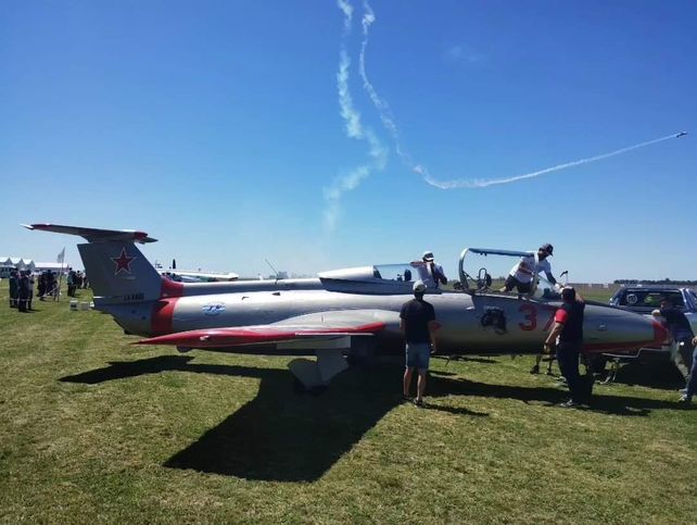 El L29 Delfin que se estrelló este domingo en Villa Cañás.