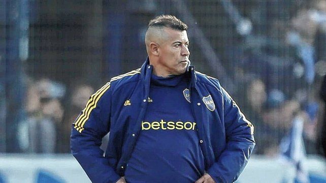 Jorge Almirón probó un equipo con Barco y Medina.