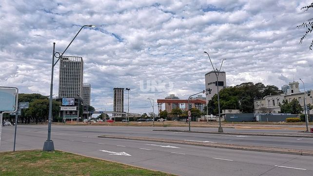 Santa Fe paralizada: la semifinal del Mundial entre Argentina e Inglaterra anticipó el cierre de comercios y vació las calles céntricas.