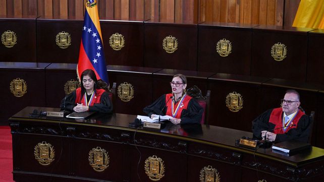 El máximo tribunal de Justicia venezolano con su presidenta