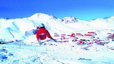 Volar en la nieve y gozar del paisaje. Volar en la nieve y gozar del paisaje.