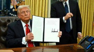 Trump aplica aranceles al acero y al aluminio para todos los países