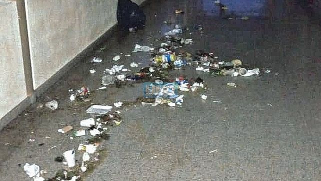 Destrozos y daños en la escuela San Martín de Paraná