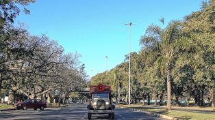 El camioncito de Cerveza Santa Fe Pilsen se sumó a celebrar el Día del Amigo en la ciudad