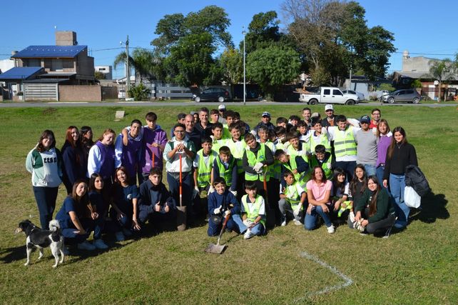 Alvear impulsa una campaña de forestación intensiva de más de 500 árboles