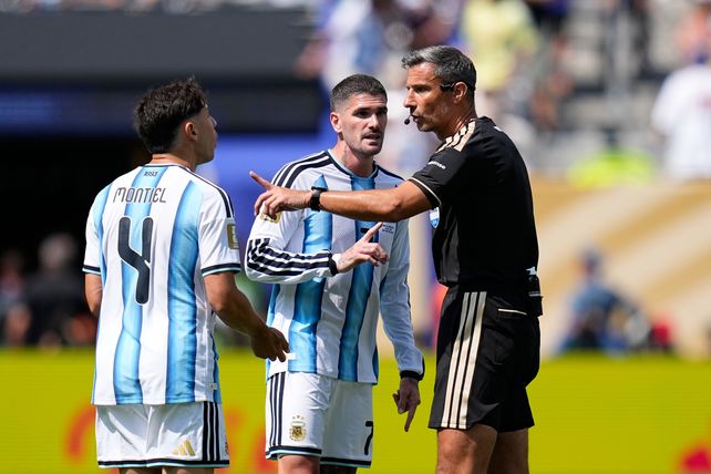 Una semana después de la final entre Argentina y España, Vincic confirmó su retiro.