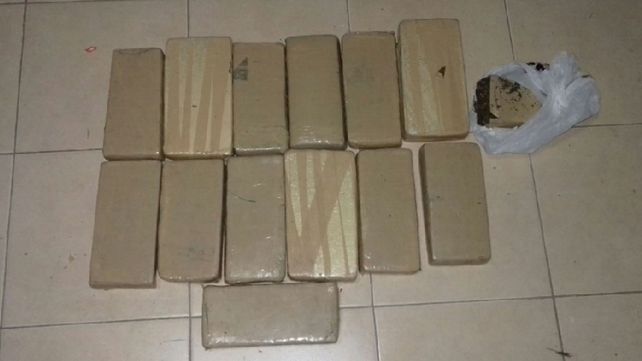 Detienen a narco con 14 panes de marihuana en el norte provincial