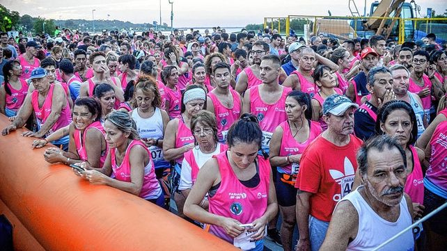 En Paraná se corrió con éxito la Carrera Nocturna