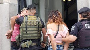 La pareja detenida por el robo de un motel