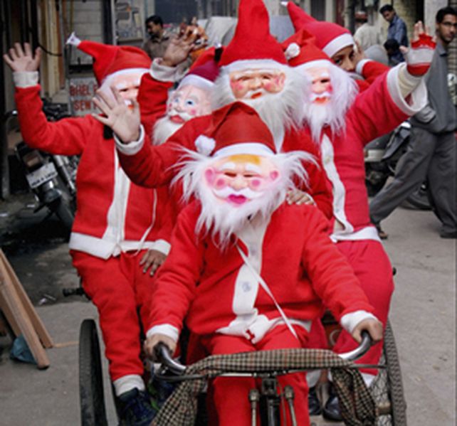 Papá Noel recorre el mundo