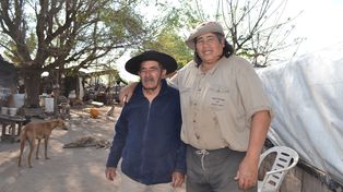 Juan Pérez, tuvo contactos con extraterrestres (ET) &nbsp;y ahora dice que tiene premoniciones como la de su padre que todos daban por casi muerto y sobrevivió. Juan lo vió en un sueño previo pero no lo vincula a las apariciones de Ovnis.