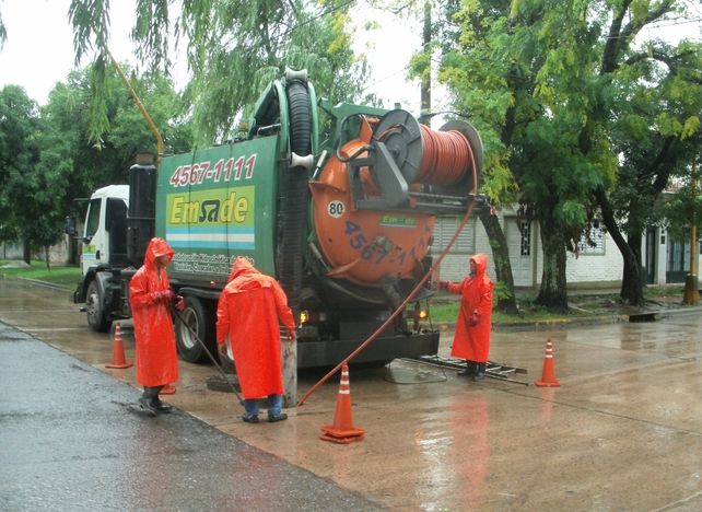 El Municipio continúa con la limpieza de canales troncales y desagües