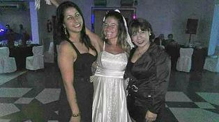 La psicóloga abandonada en el altar explicó porqué decidió casarse con su perra