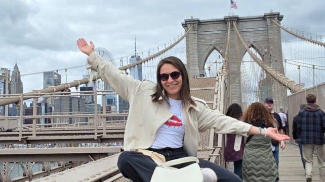 La santaelenense Ana Paula Fernández se recibió de profesora de Inglés y ama la cultura del animé. En julio de 2024 inició su nuevo camino en el exterior