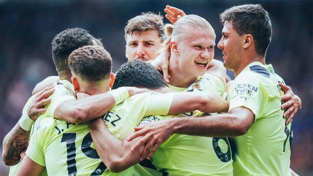 Manchester City goleó al Everton y aseguró su liderazgo en la Premier