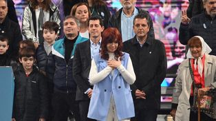 En su ultimo acto, Cristina Kirchner ubicó estratégicamente en el palco a Wado de Pedro junto a Sergio Massa y todos lo mencionan como una de las fórmulas presidenciales.&nbsp;