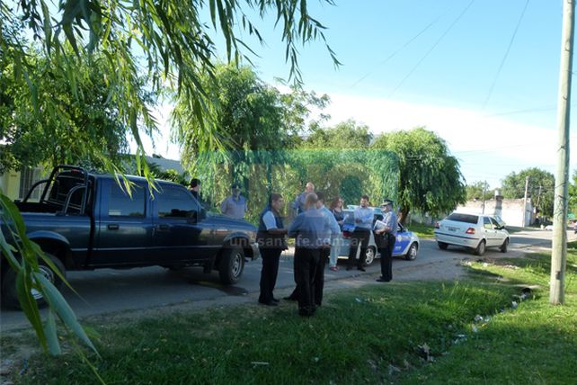 Allanamientos simultáneos con detenidos en la villa del barrio Centenario